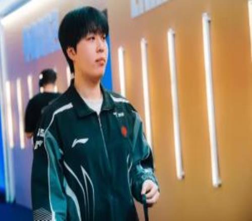 传闻： FUT Esports 可能签下前 NaVi Junior 阵容与 Misutaaa 。