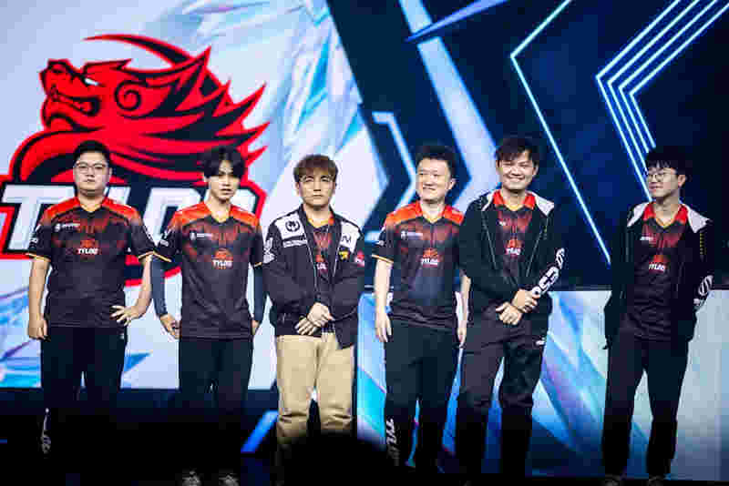Falcons 击败 GamerLegion 晋级 IEM Melbourne 2025 半决赛